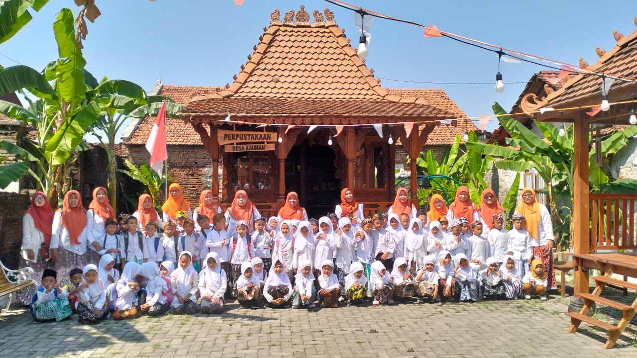 Perpus Gebyok, Jurus Jitu Desa Kauman Kuatkan Anak dari Godaan Gadget